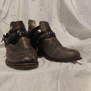 Freebird by Steven *COLTON* Women's Size 10